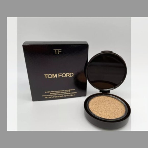 Tom Ford Shade And Illuminating Foundation Soft Radiance Cushion Compact REFILL - Picture 1 of 3